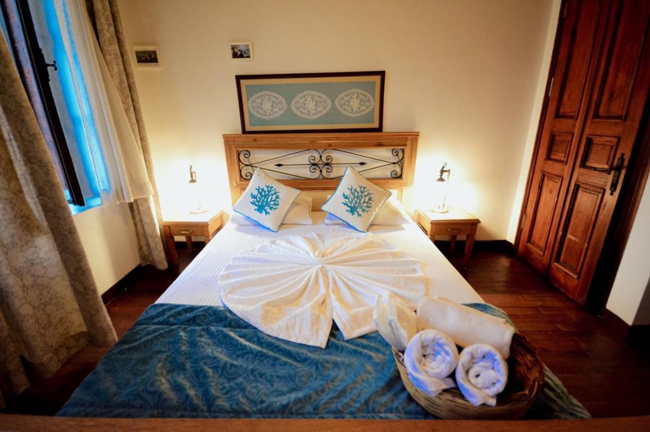 Aliye Hanim Hotel Ayvalı Exteriör bild