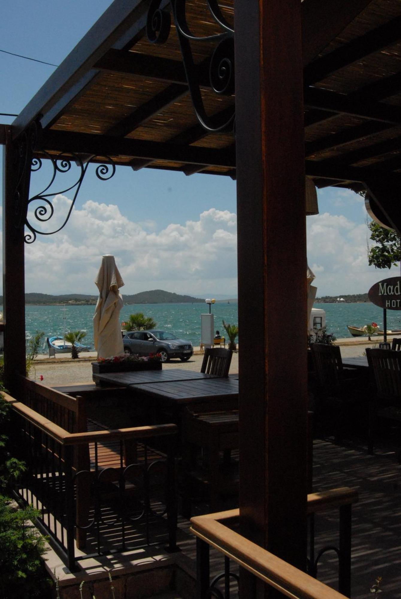 Aliye Hanim Hotel Ayvalı Exteriör bild