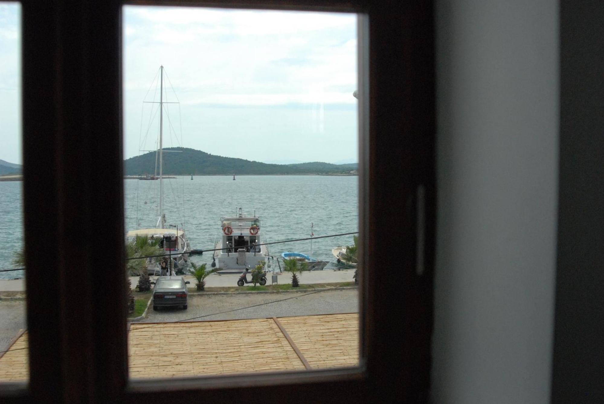 Aliye Hanim Hotel Ayvalı Exteriör bild