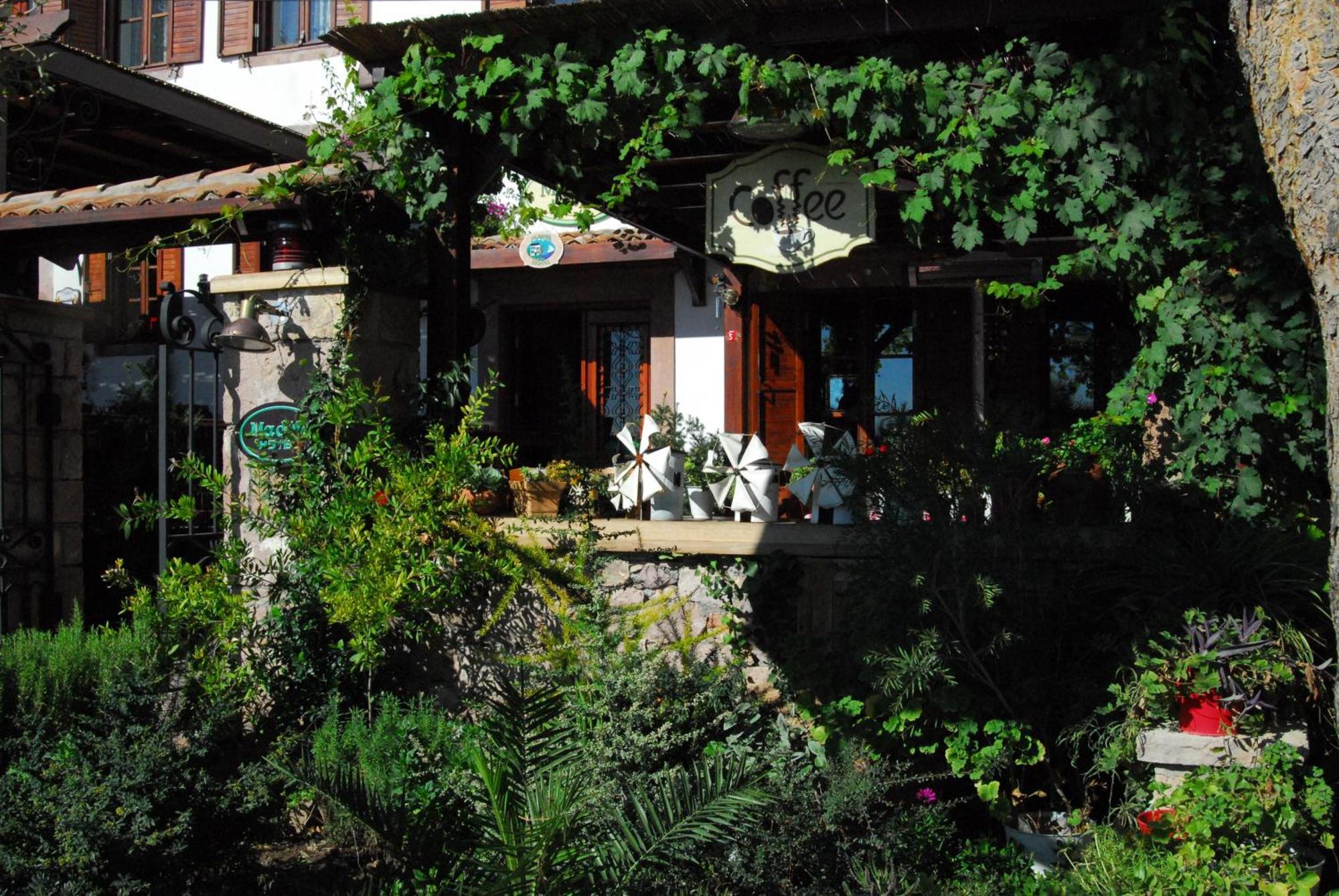 Aliye Hanim Hotel Ayvalı Exteriör bild